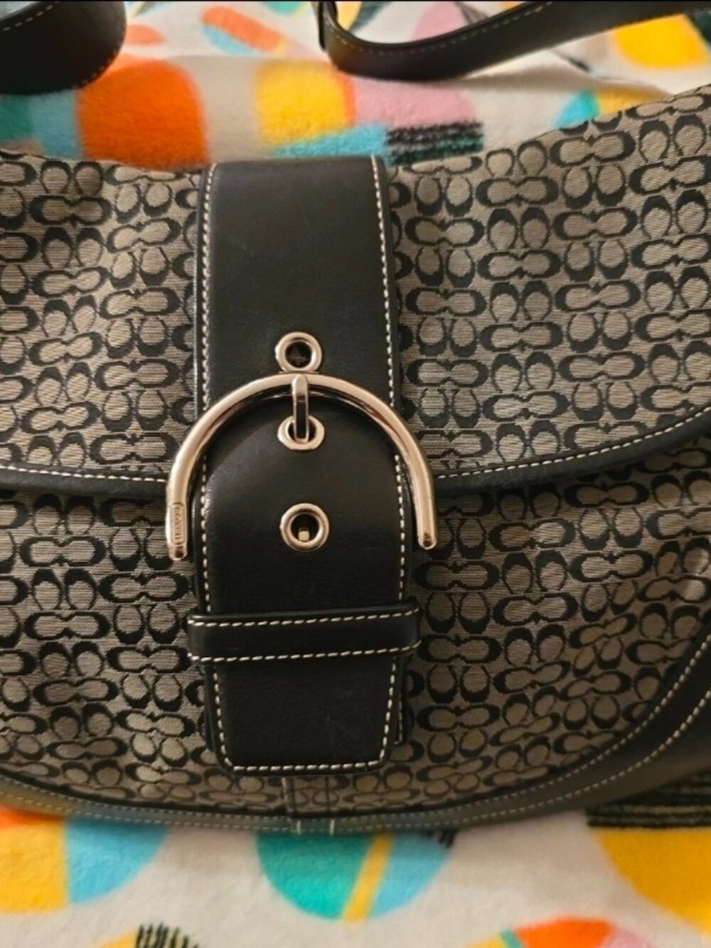 ​Vintage COACH Soho Signature C Monogram Flap Shoulder Bag Black F06808